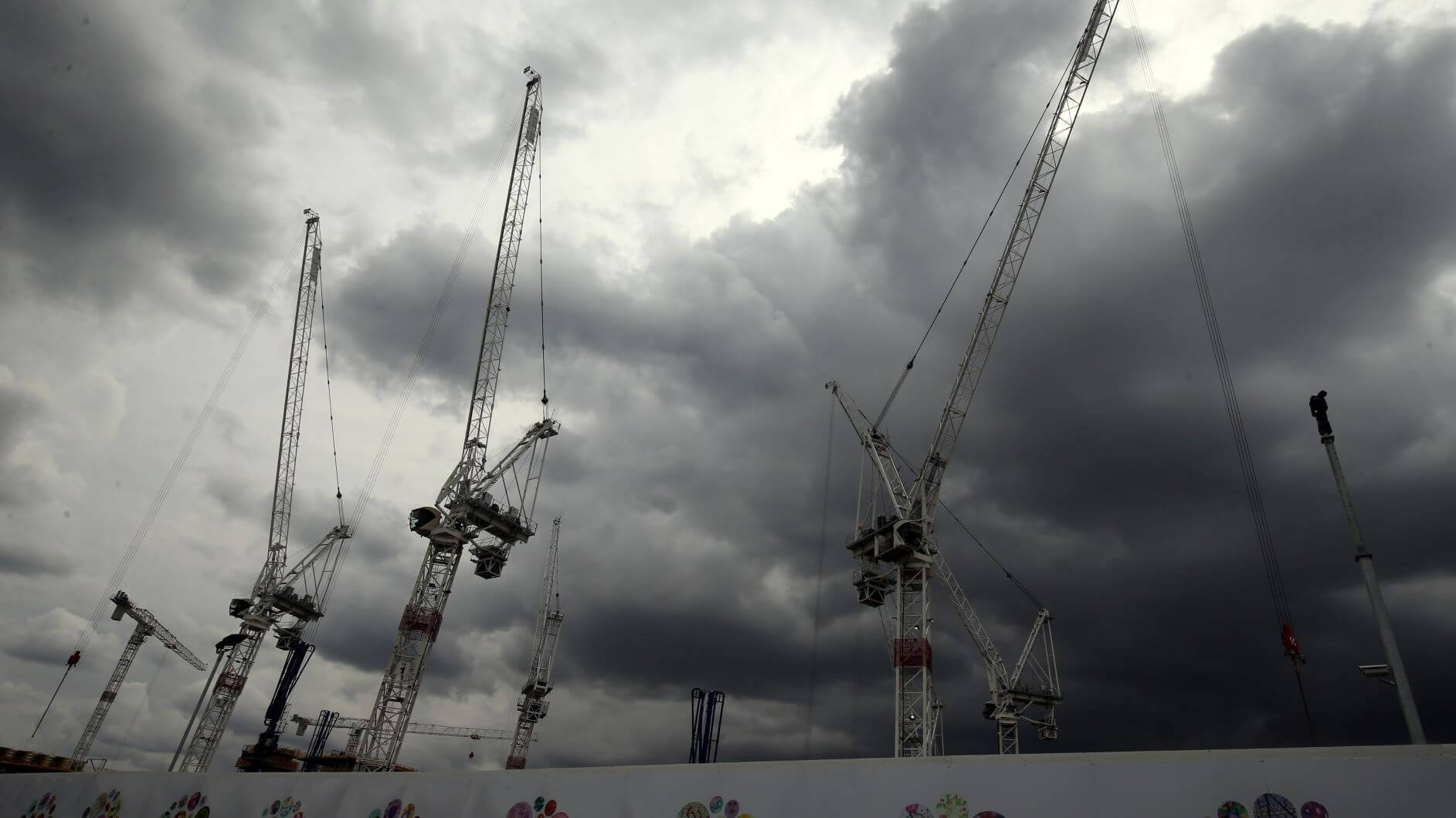 Government Moves To Speed Up Major Projects With New Civil Service Training Push