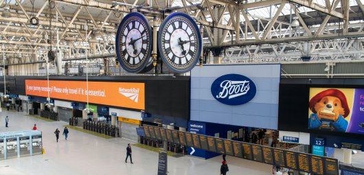 Waterloo train station