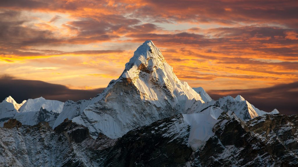 Everest mountain