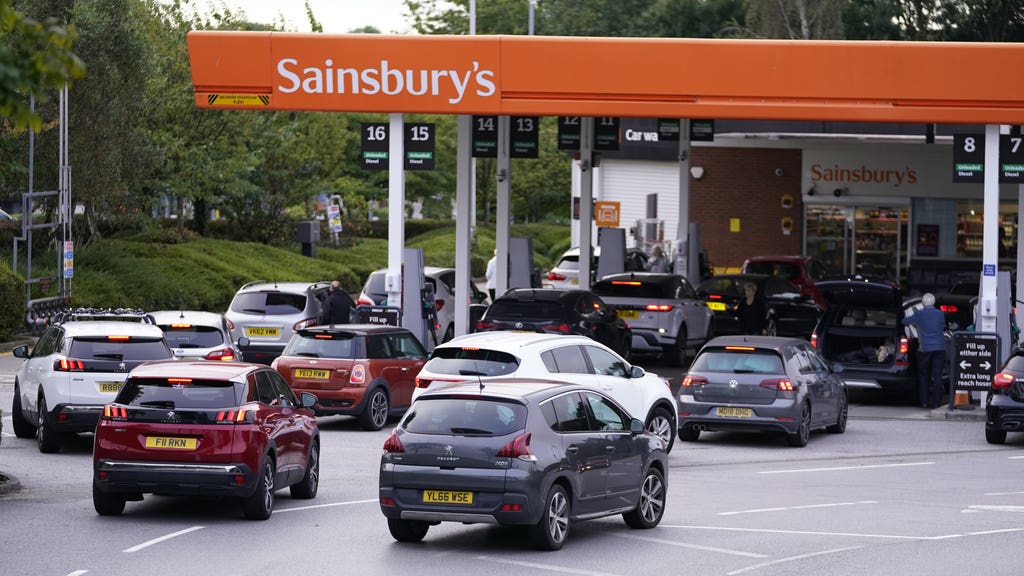 petrol station cars