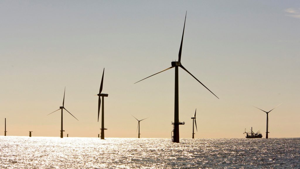 Costs rising of Netherlands' grid expansion for North Sea wind farms: ministry