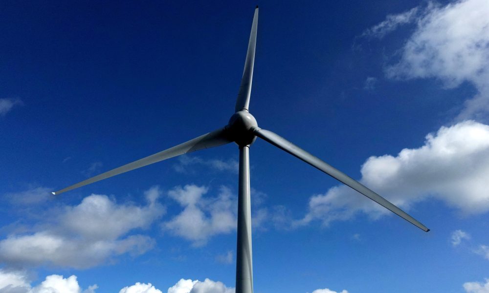 Hero sized article featured image