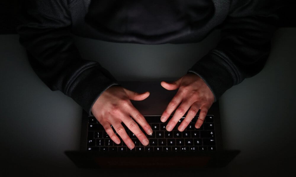 Hero sized article featured image